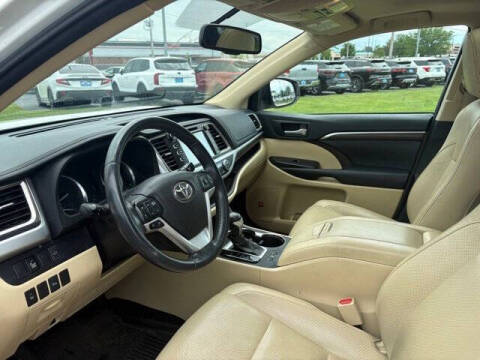 2016 Toyota Highlander