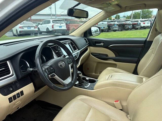 2016 Toyota Highlander