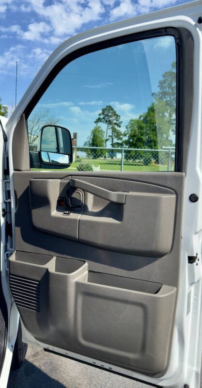 2017 Chevrolet Express 2500