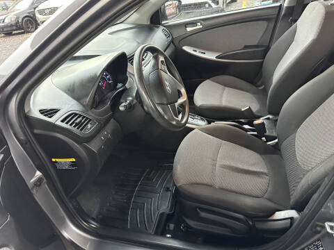 2014 Hyundai Accent GS