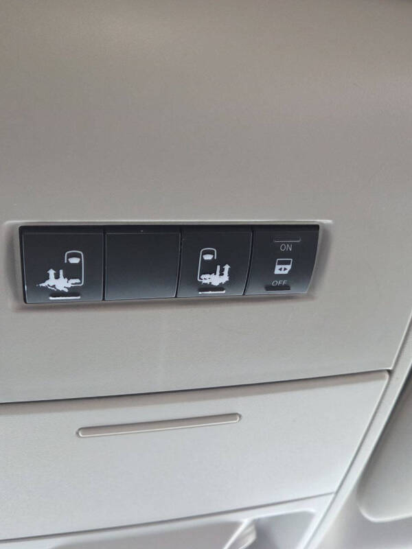 2011 Dodge Grand Caravan Crew
