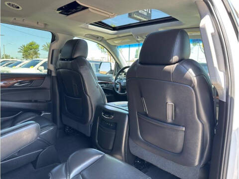 2018 Cadillac Escalade Premium Luxury
