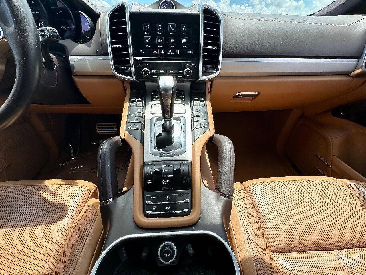 2017 Porsche Cayenne 14
