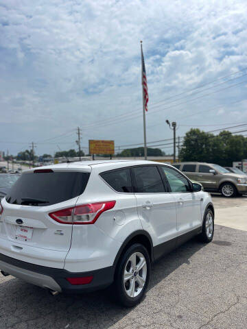 2016 Ford Escape SE