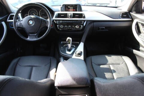 2017 BMW 3 Series 320i