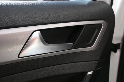 2016 Volkswagen e-Golf SE