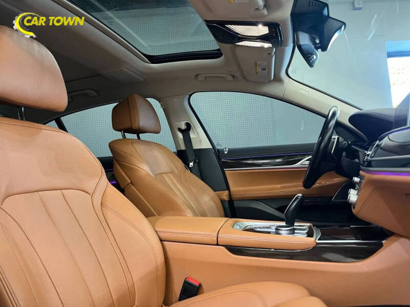 2021 BMW 7 Series 740i xDrive