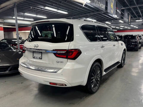 2023 Infiniti QX80 Sensory