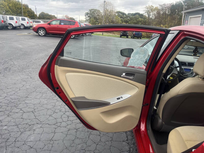 2013 Hyundai Accent GLS