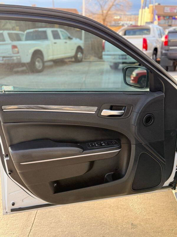 2019 Chrysler 300 Touring