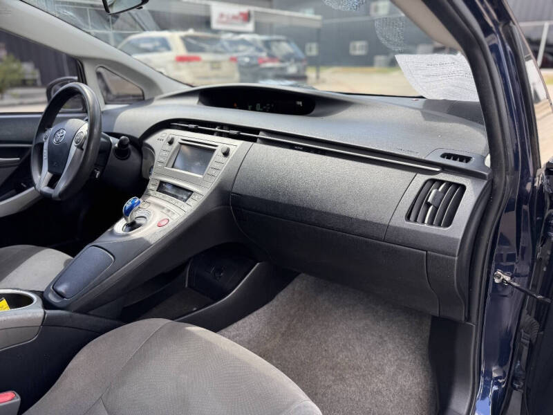 2014 Toyota Prius Two