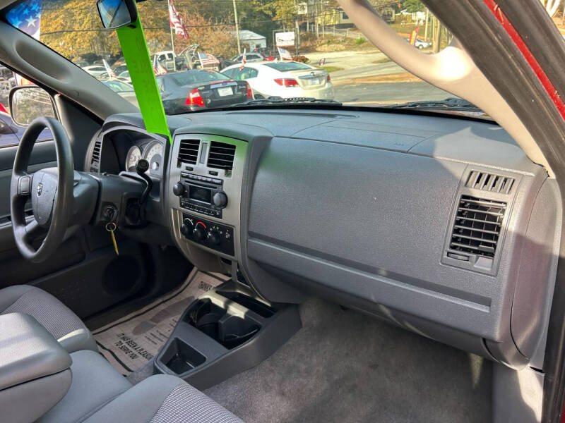 2007 Dodge Dakota SLT photo 21