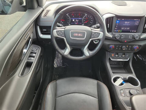 2021 GMC Terrain SLT