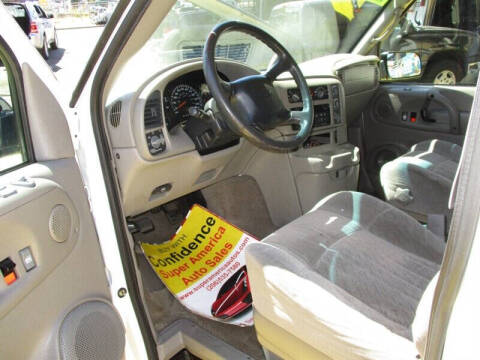 2003 Chevrolet Astro LT