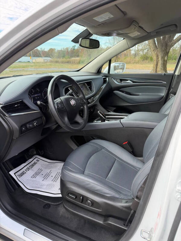 2020 Buick Enclave Essence