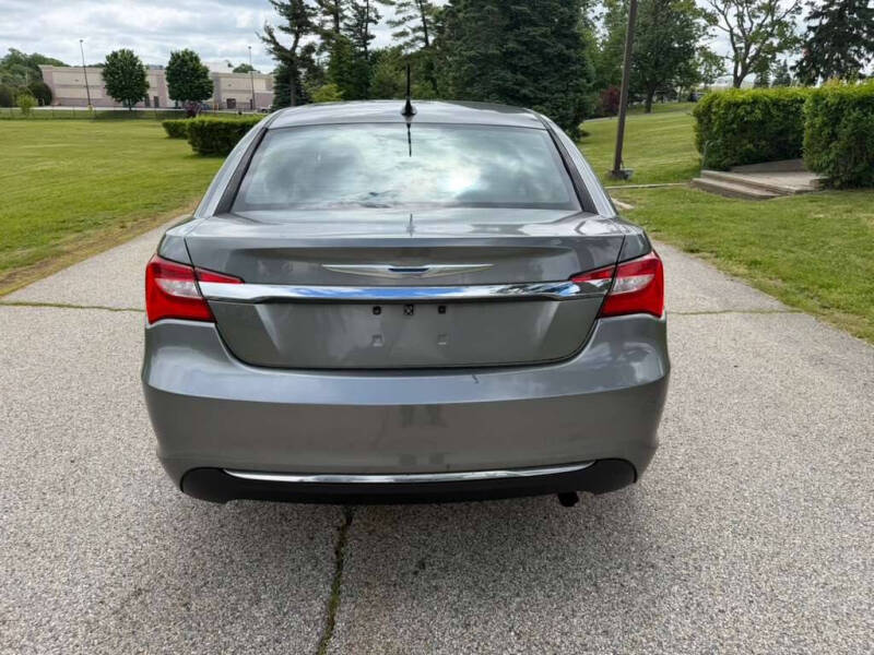 2012 Chrysler 200 LX