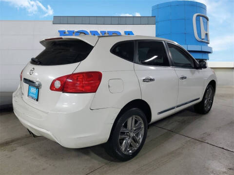 2011 Nissan Rogue S Krom