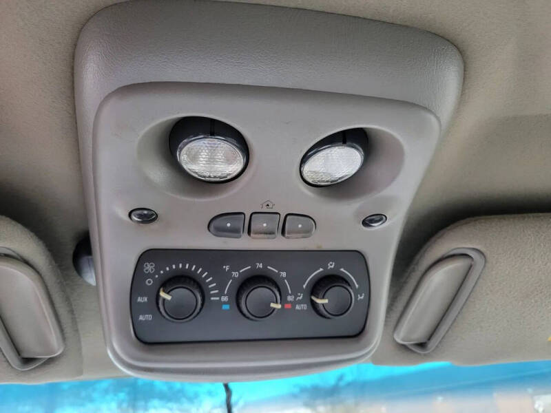 2003 Cadillac Escalade