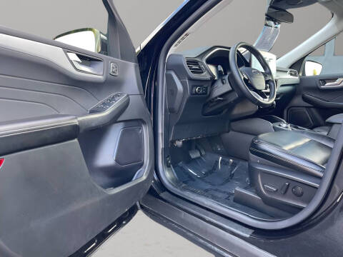 2024 Ford Escape Platinum