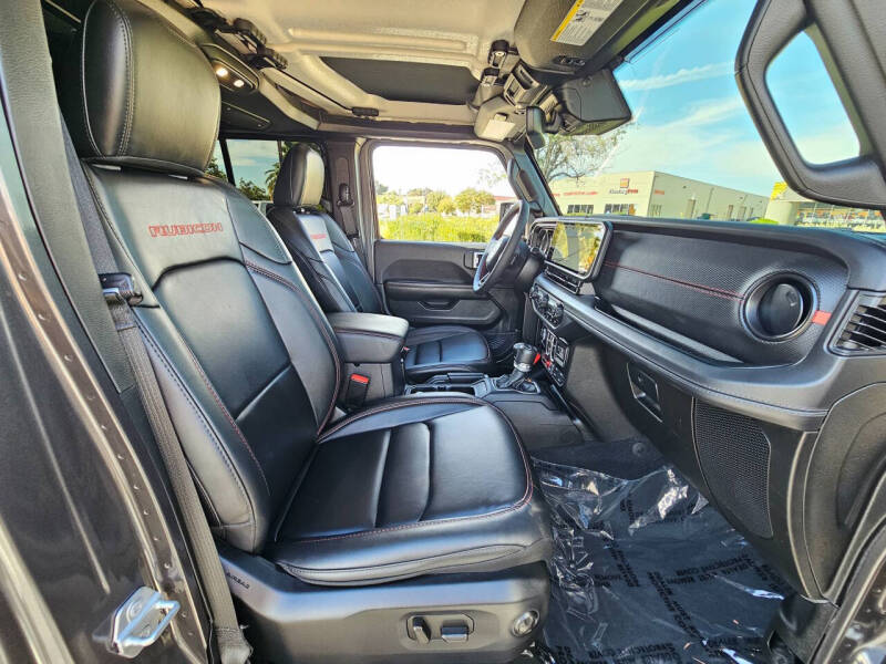 2024 Jeep Gladiator