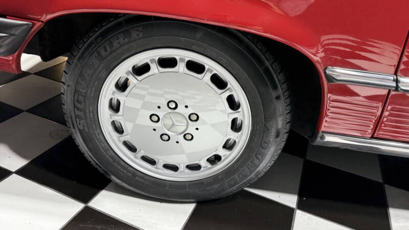 1987 Mercedes-Benz 560-Class 560 SL