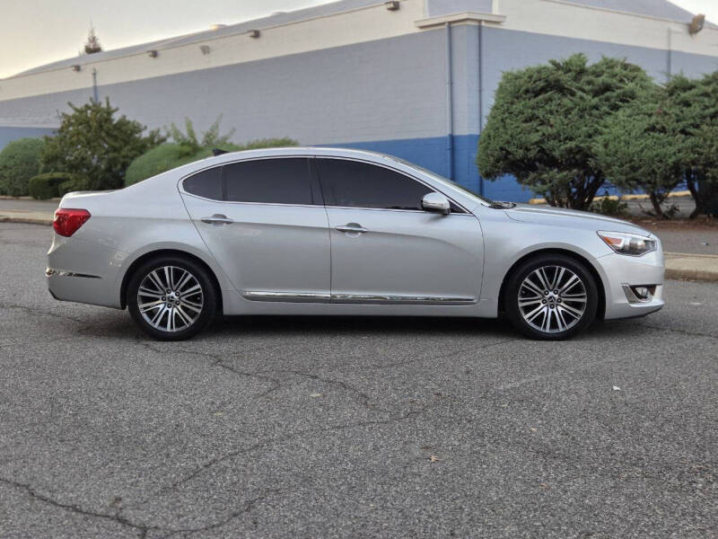 2016 Kia Cadenza Premium