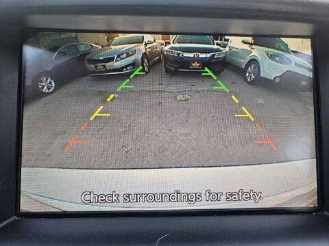 2015 Infiniti Q50 Premium