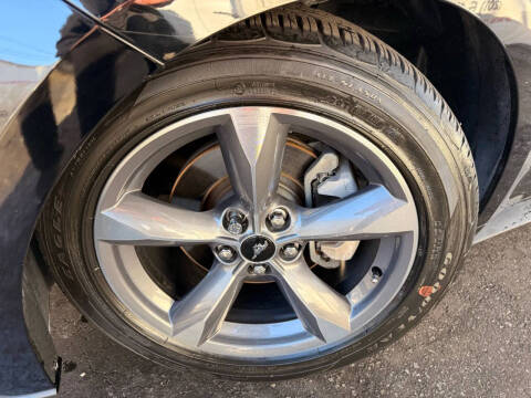 2015 Ford Mustang V6