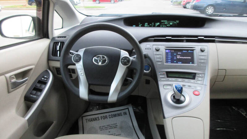 2012 Toyota Prius Two
