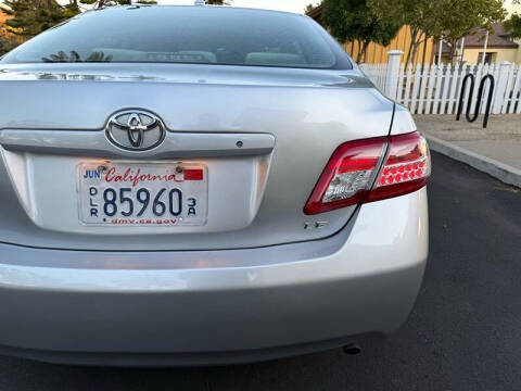 2011 Toyota Camry LE