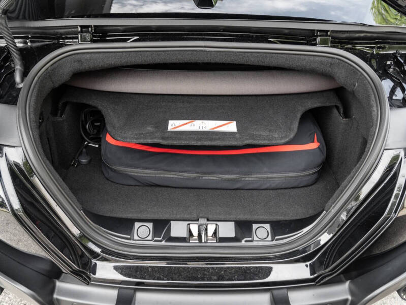 2025 Ferrari Roma Spider