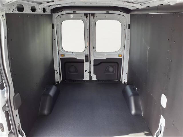 2025 Ford Transit 250