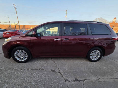 2015 Toyota Sienna