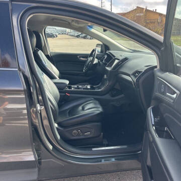 2019 Ford Edge Titanium