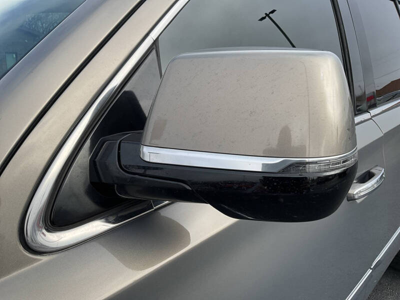 2017 Cadillac Escalade ESV Premium Luxury