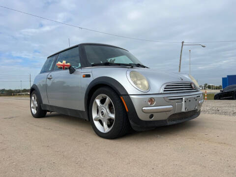 2004 MINI Cooper for sale at Dams Auto LLC in Cleveland OH