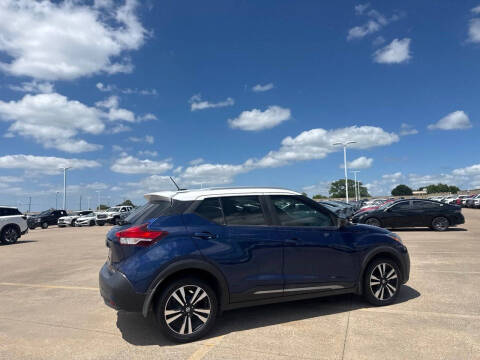 2019 Nissan Kicks SR
