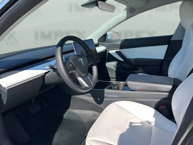 2020 Tesla Model 3 Standard Range Plus