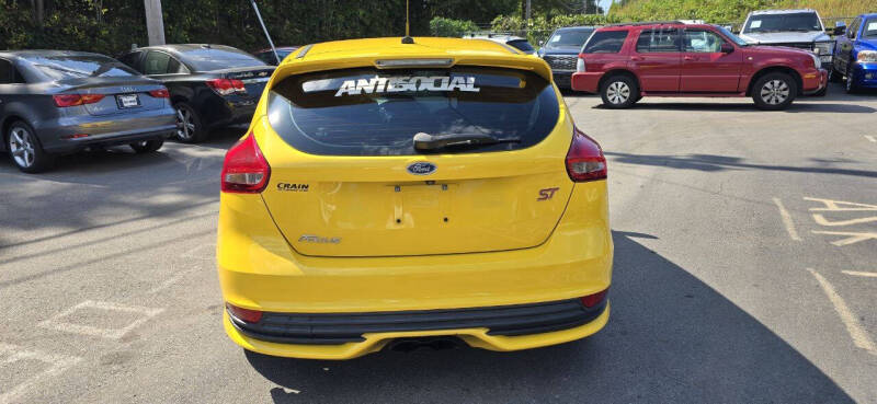 2017 Ford Focus ST