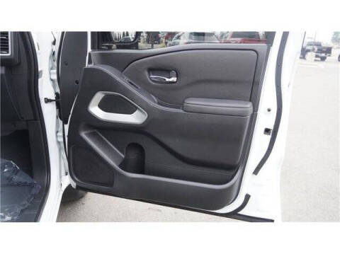 2022 Nissan Frontier SV