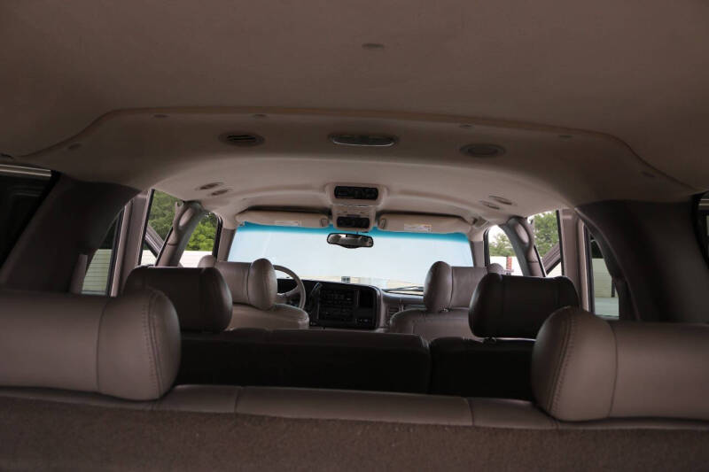 2001 GMC Yukon XL Denali