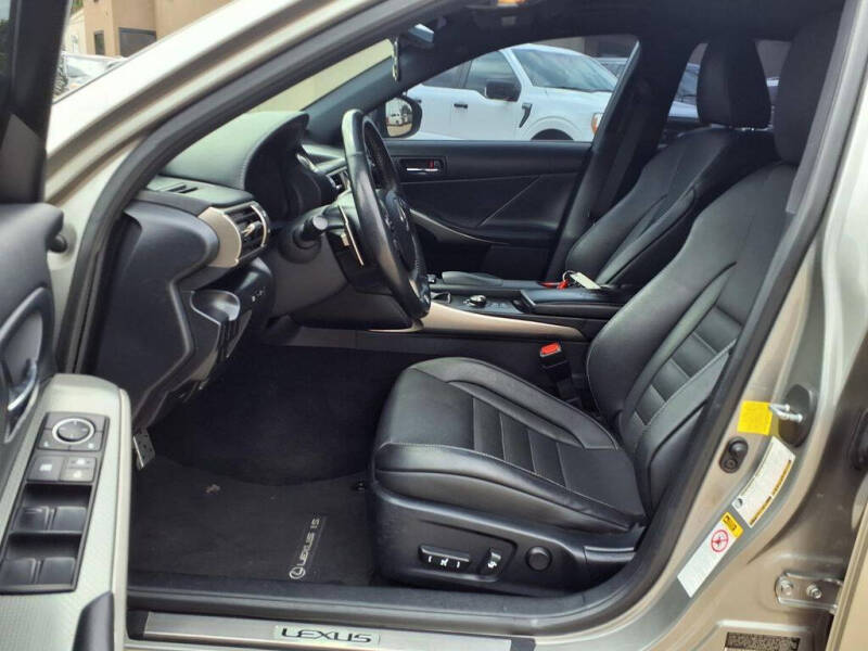 2015 Lexus IS 250