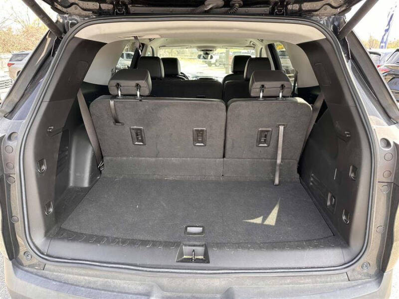 2021 Chevrolet Traverse LT Leather