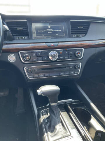 2017 Kia Cadenza Premium