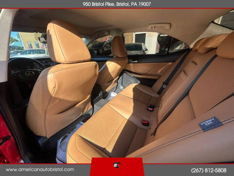 2018 Lexus IS 300