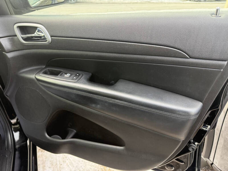 2018 Jeep Grand Cherokee Laredo