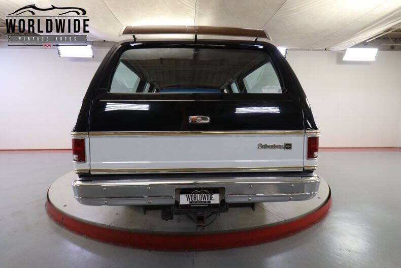 1977 Chevrolet Suburban