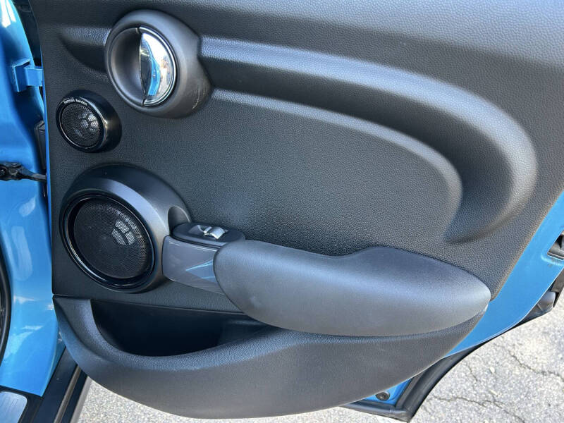 2015 MINI Hardtop 4 Door Cooper