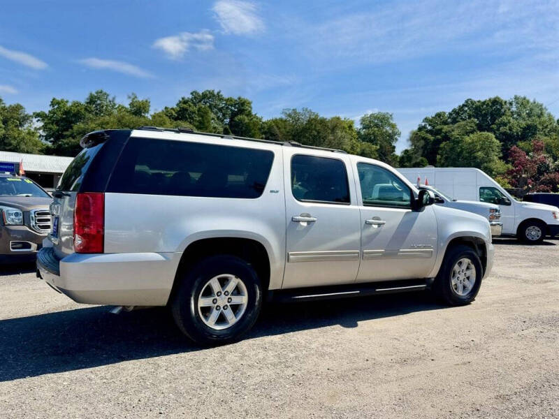 2011 GMC Yukon XL SLT