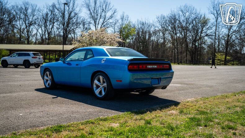2010 Dodge Challenger SRT8